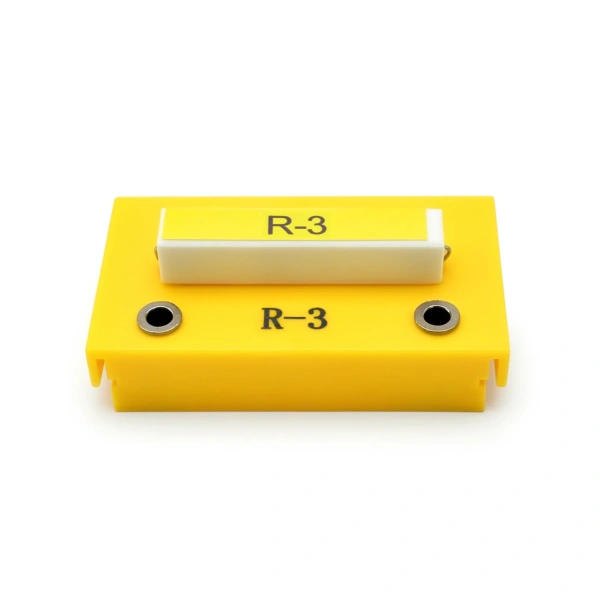 Резистор R3 сопротивление (8,2 ± 0,8) Ом